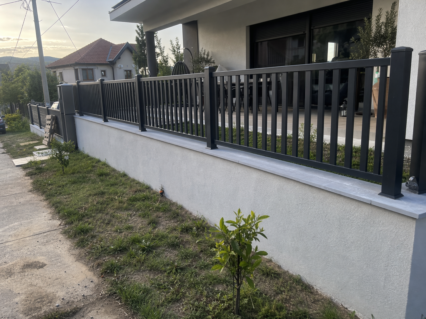 Kombinovana Aluminijumska ograda na parapetu